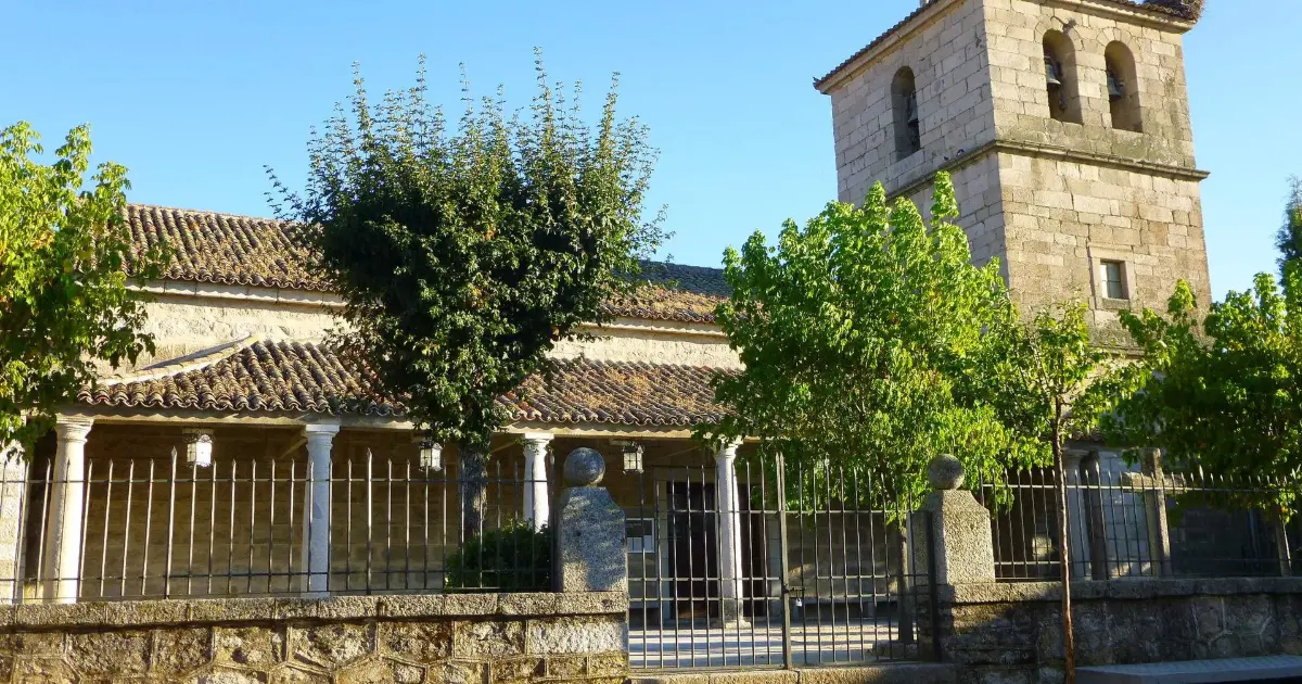 Cuidado de personas mayores en Collado Villalba: iglesia de Nuestra Señora del Enebral en Collado Villalba